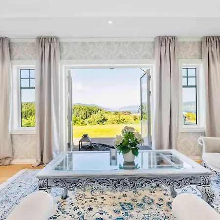 Ferienhaus Cozy In With House A Panoramic View Lier (Buskerud)