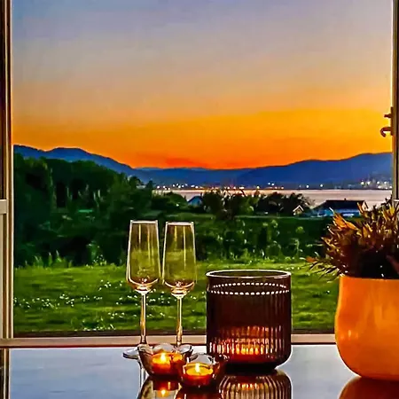Cozy In With House A Panoramic View Ferienhaus *
